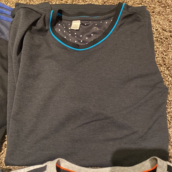 ASSORTMENT OF GYM SHIRTS (ADIDAS, NIKE) - Picture 3 of 6